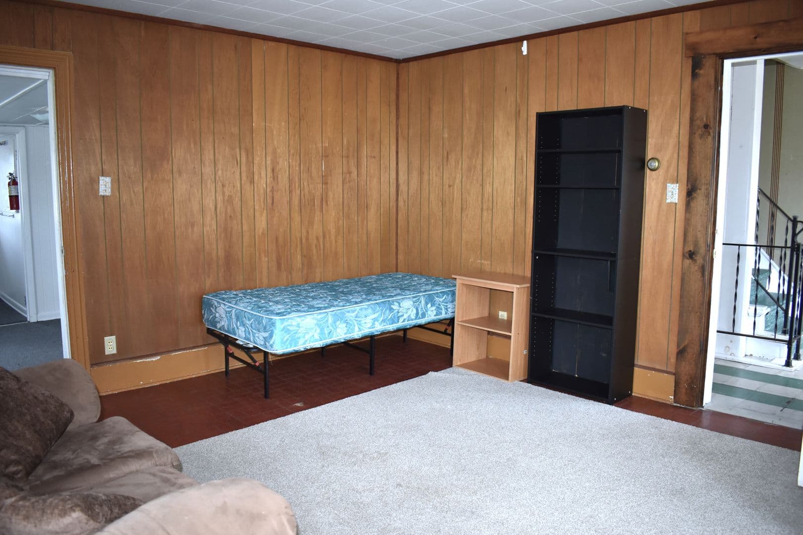 Indiana Apartment: 951 Church St
