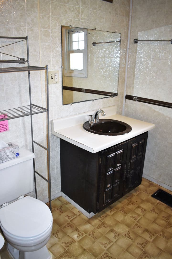 Indiana Apartment: 1029 School St