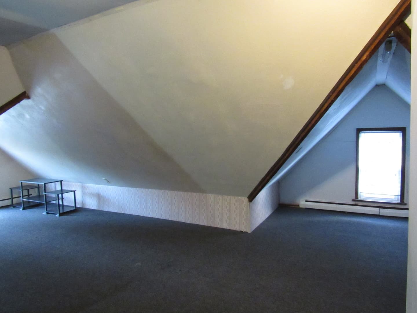 Indiana Apartment: 116 S10th St