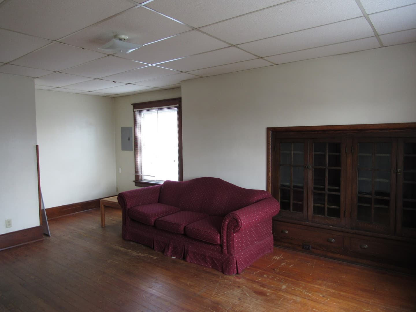 Indiana Apartment: 717 apt A-D School St.