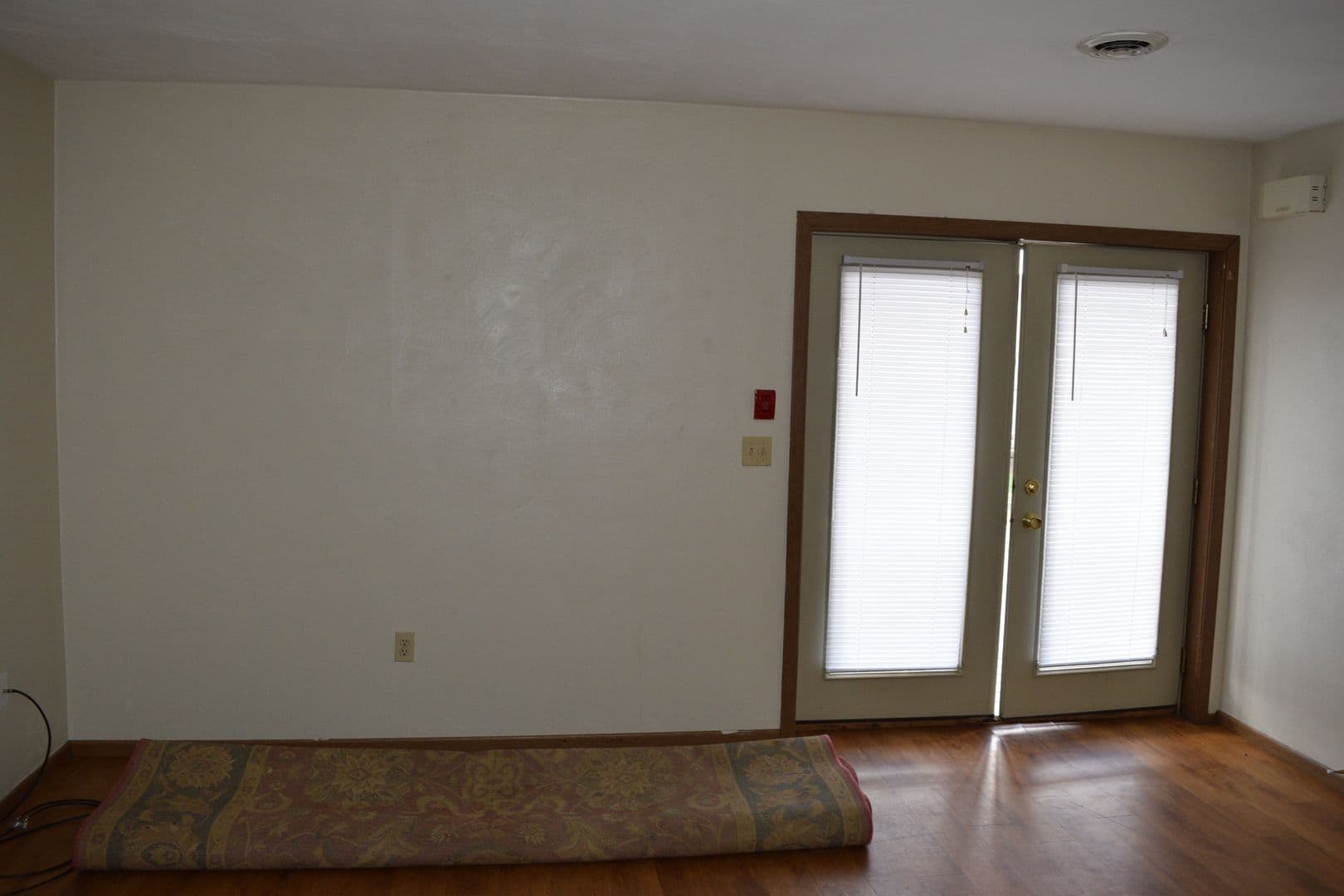Indiana Apartment: 744 Locust St