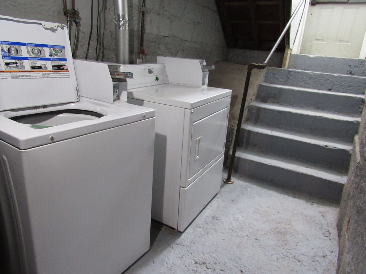 Indiana Apartment: 777 apt 1-6 Wayne Ave.