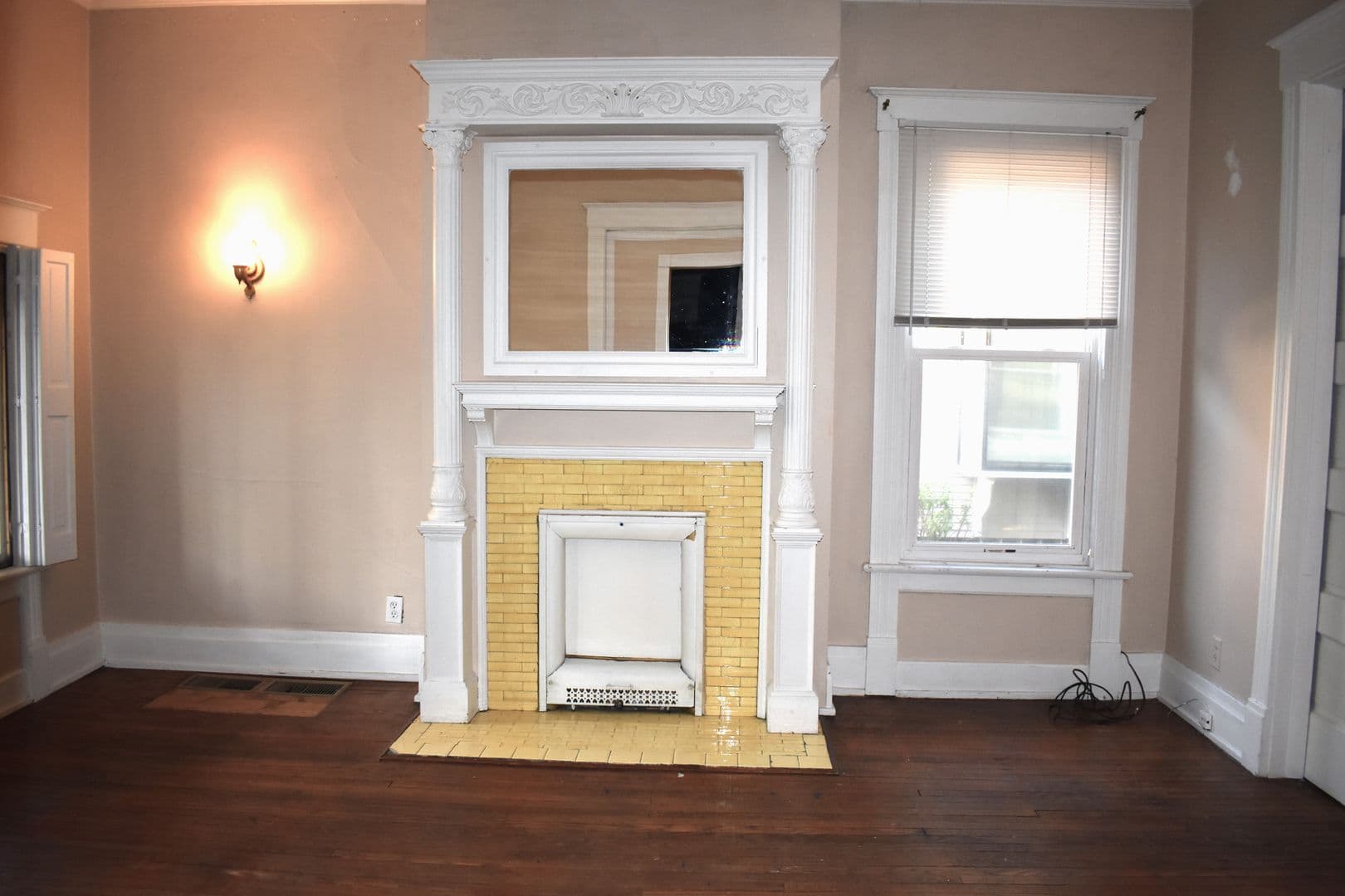 Indiana Apartment: 731-733 Wayne Ave