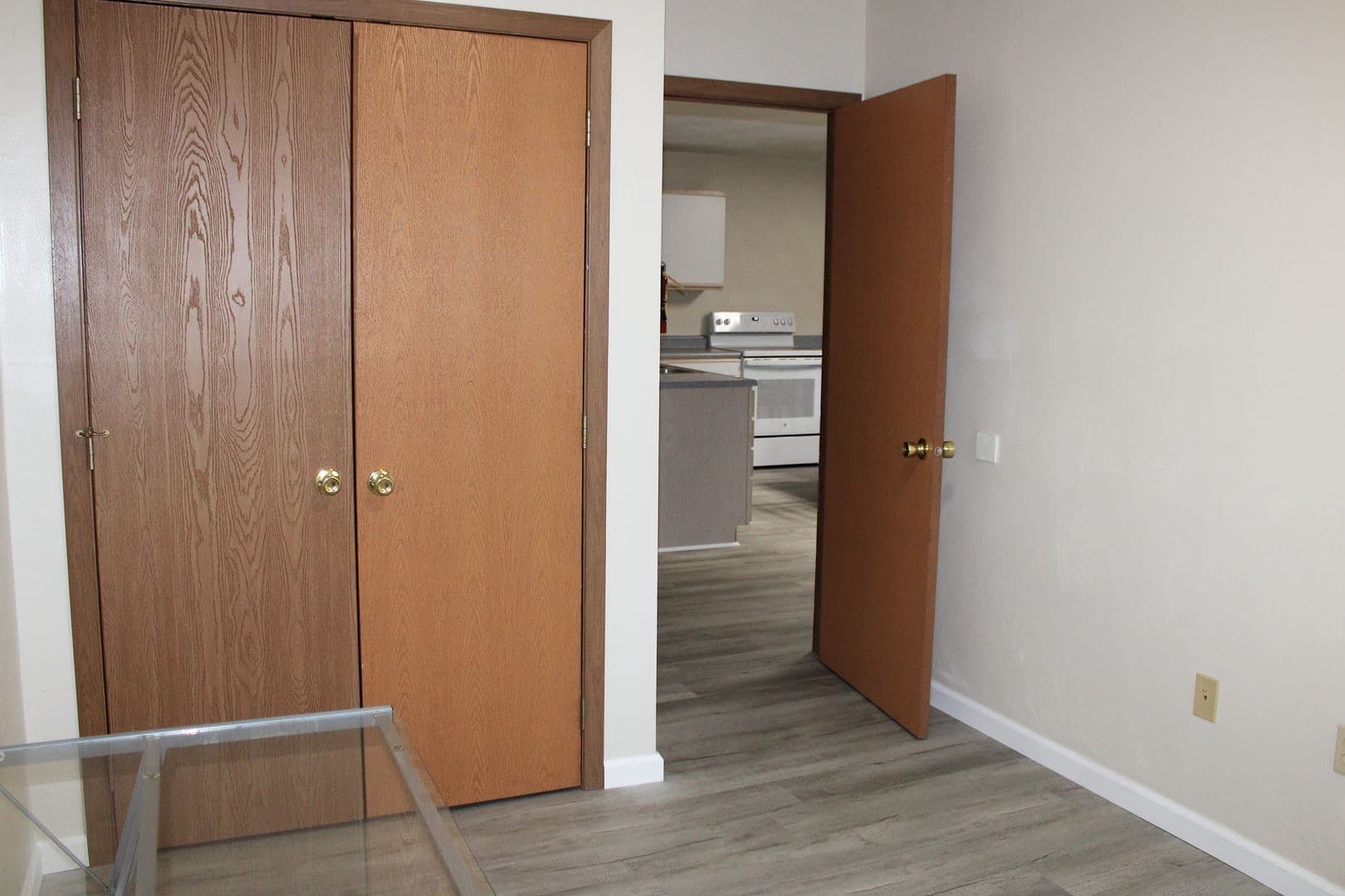 Indiana Apartment: 744 Locust St