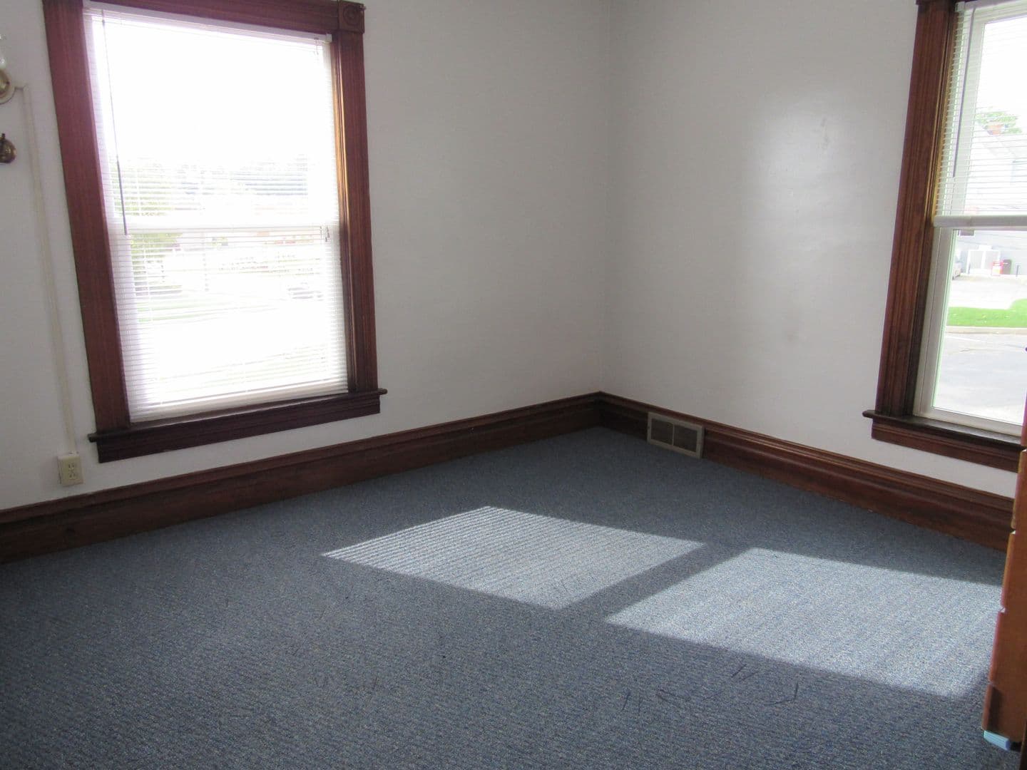 Indiana Apartment: 787-789 Wayne Ave