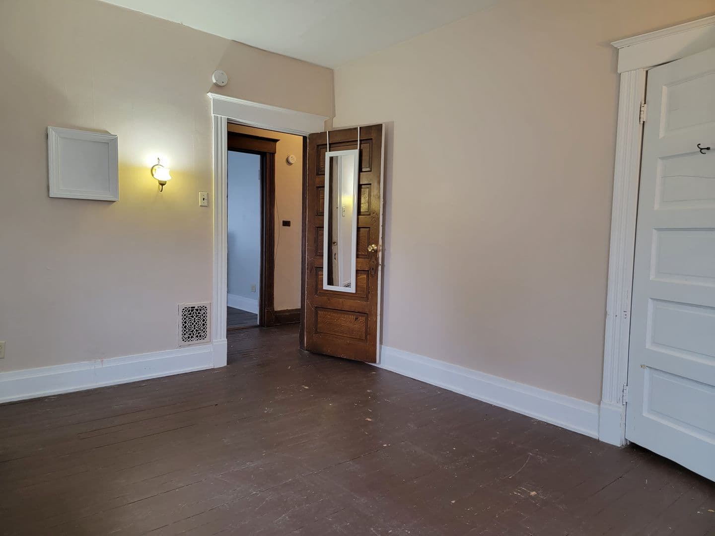 Indiana Apartment: 731-733 Wayne Ave