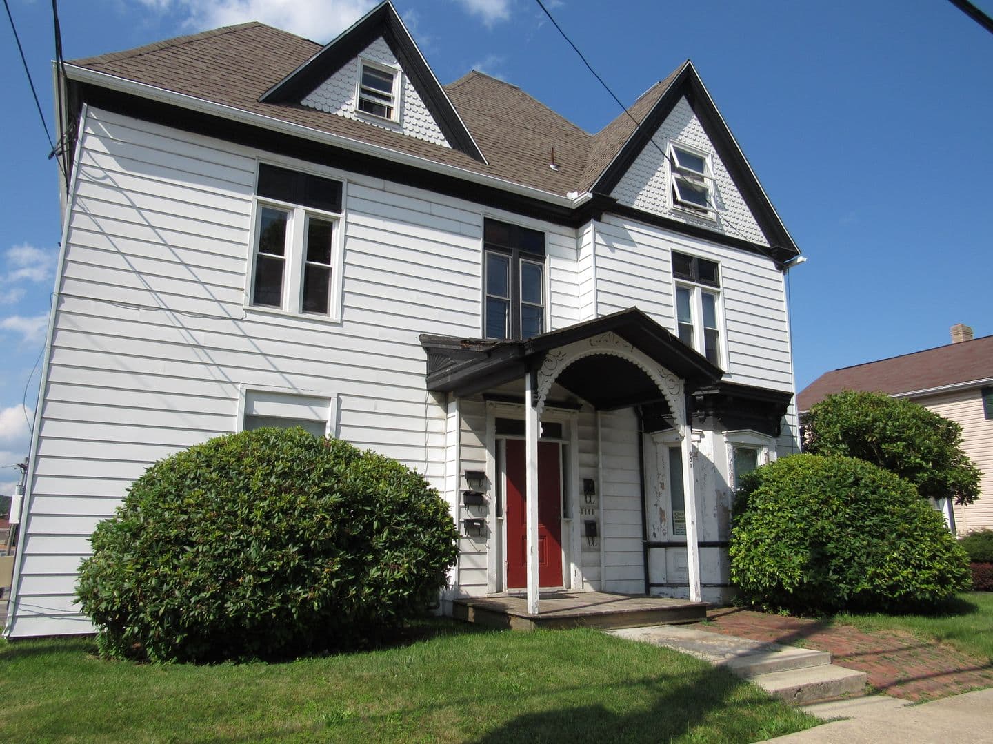 Indiana Apartment: 951 Church St