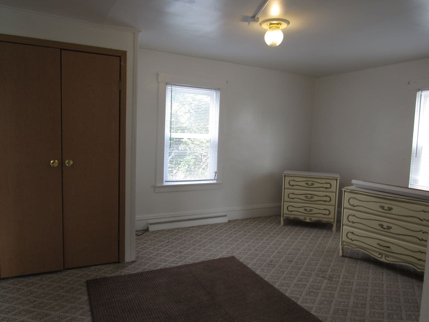 Indiana Apartment: 663 Locust St