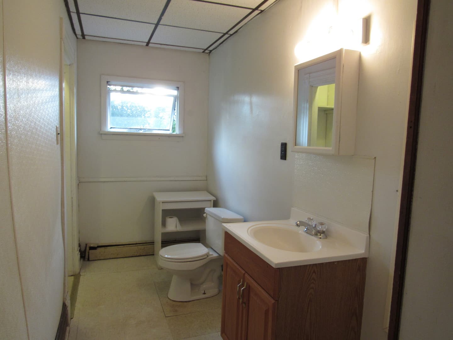 Indiana Apartment: 116 S10th St