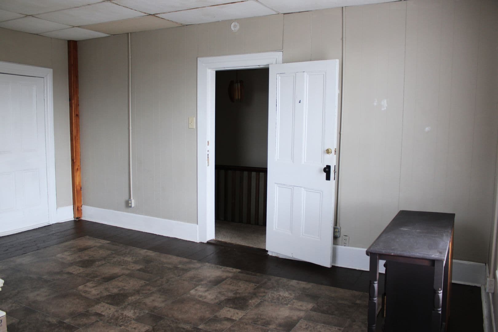 Indiana Apartment: 975 Church St