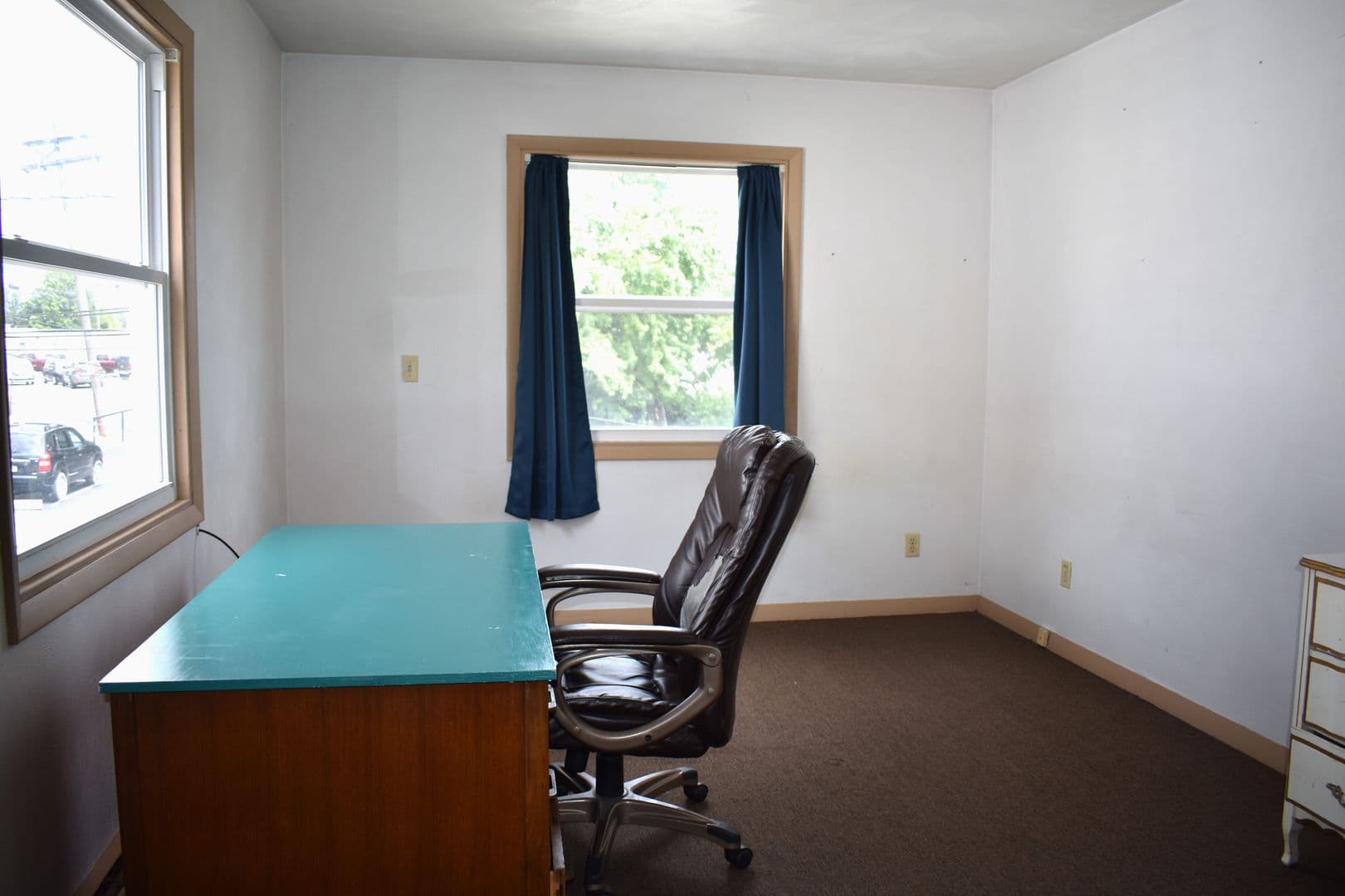 Indiana Apartment: 37 1/2 S 6th St
