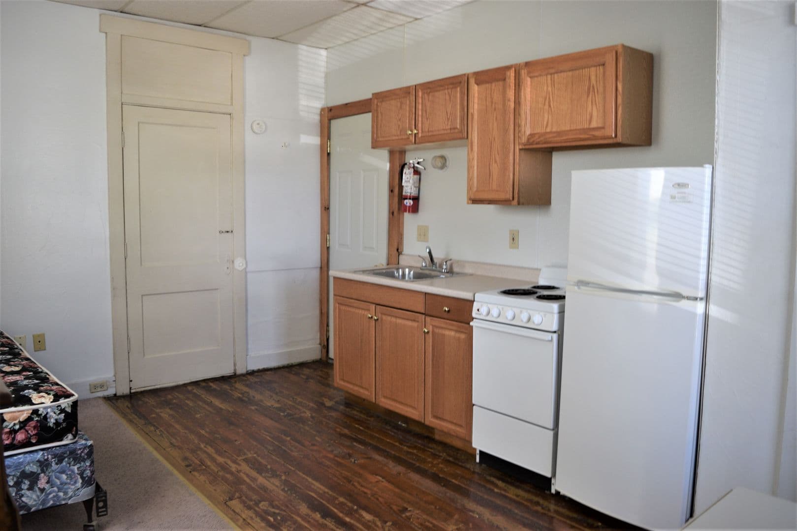 Indiana Apartment: 777 apt 1-6 Wayne Ave.