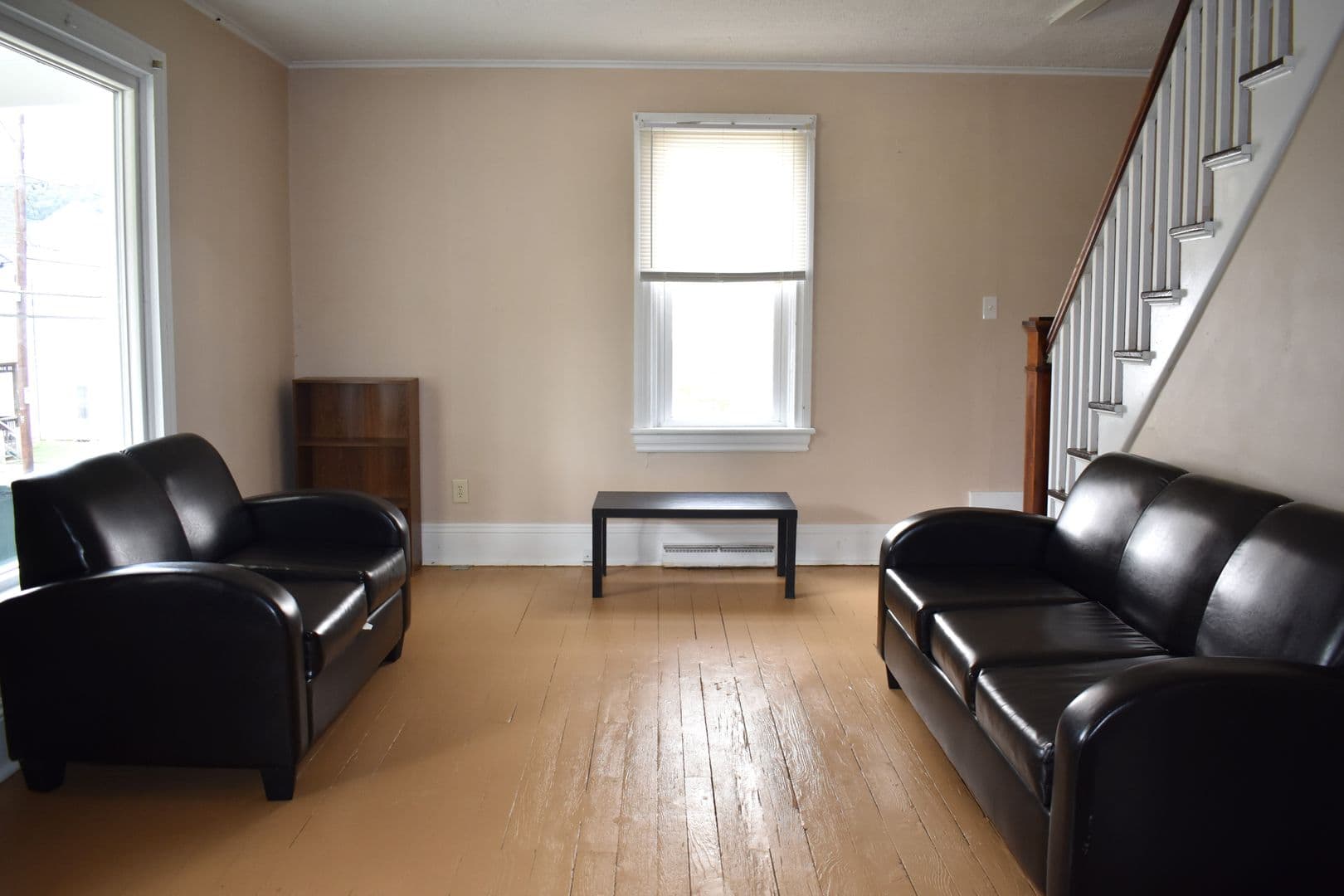 Indiana Apartment: 43 S10th St