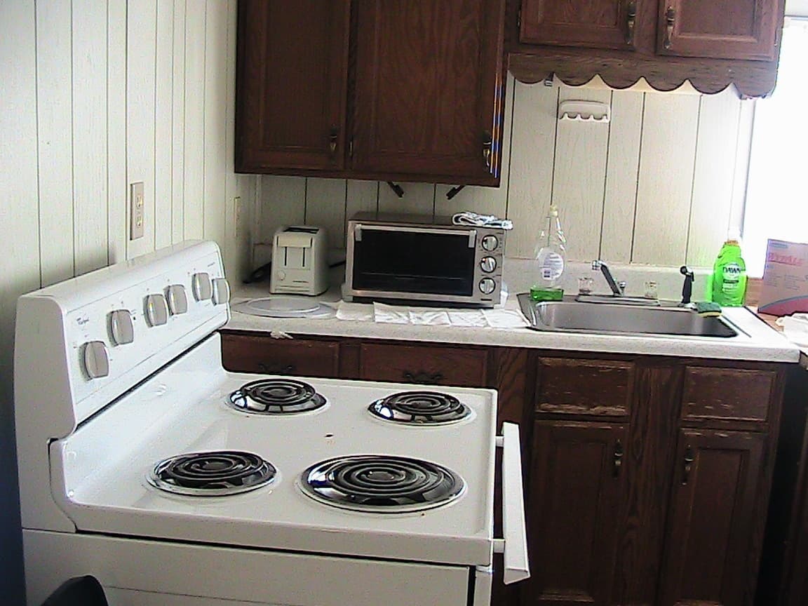 Indiana Apartment: 121 S. 8th St.