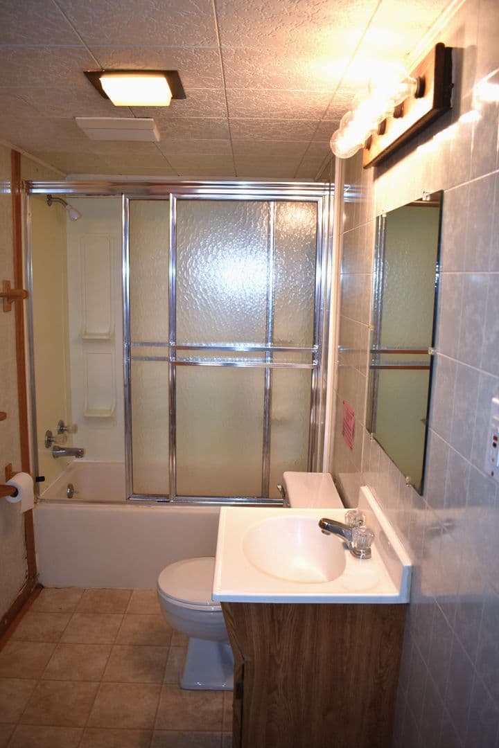 Indiana Apartment: 1029 School St