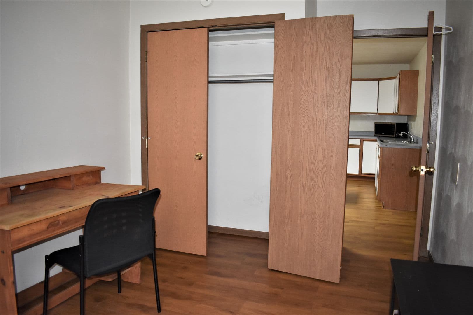 Indiana Apartment: 744 Locust St