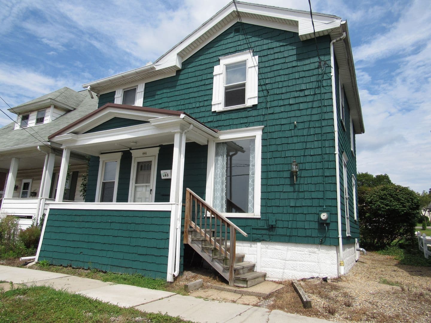 Indiana Apartment: 663 Locust St