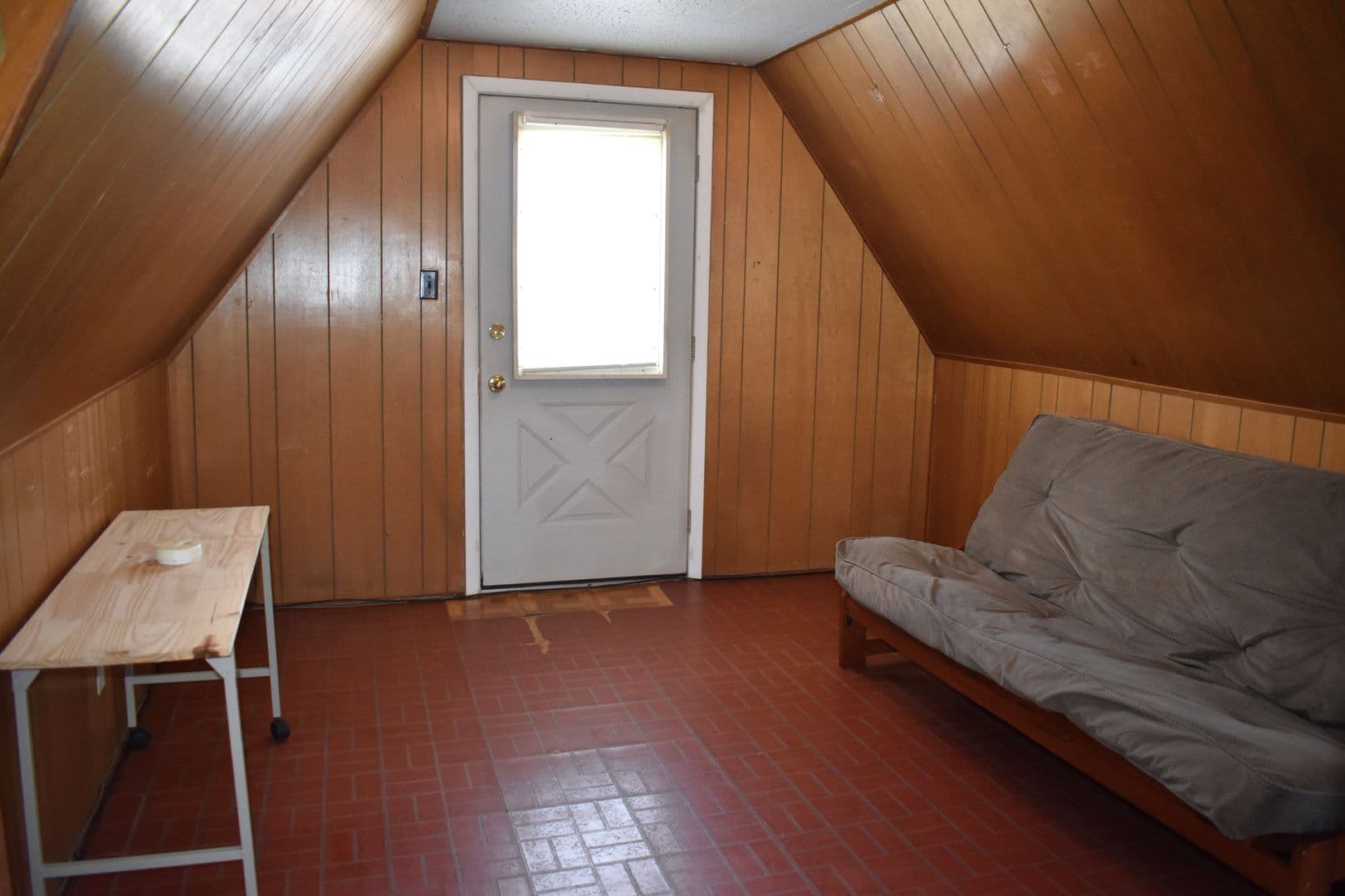 Indiana Apartment: 951 Church St