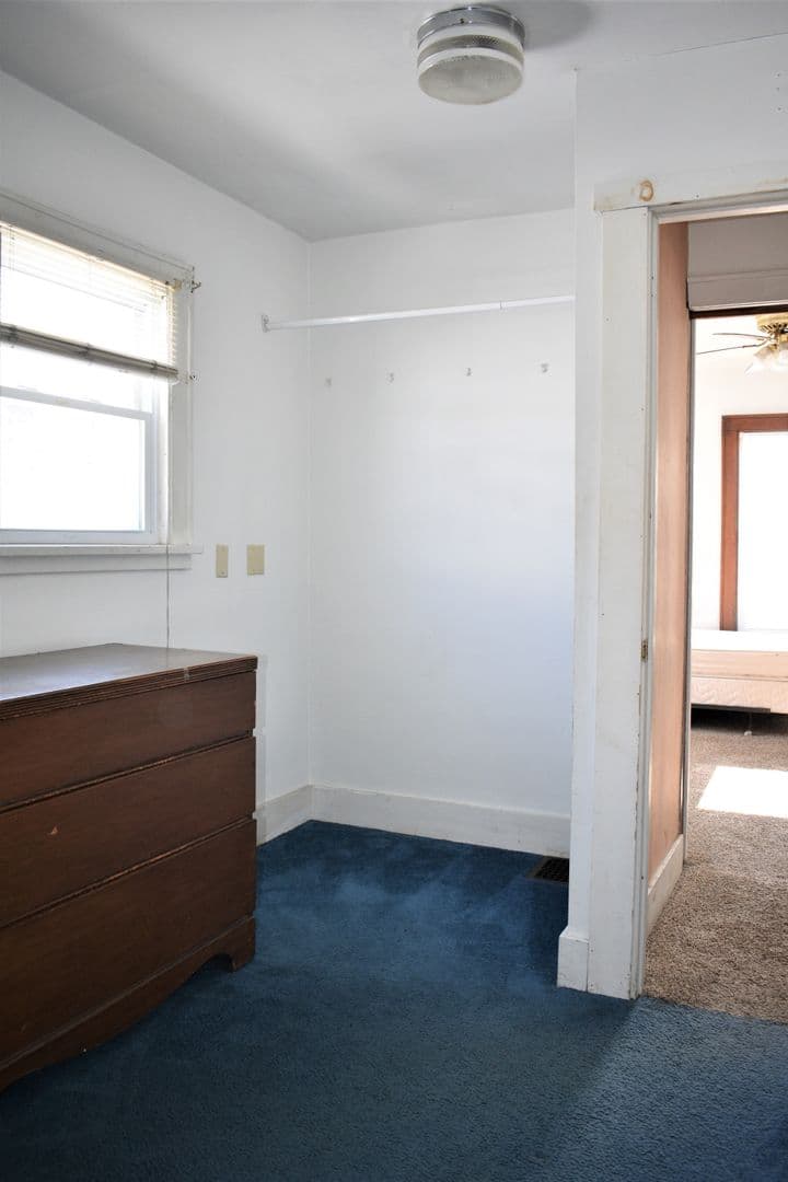 Indiana Apartment: 127 S. 8th St.