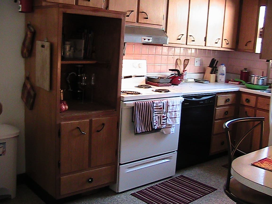 Indiana Apartment: 717 apt A-D School St.
