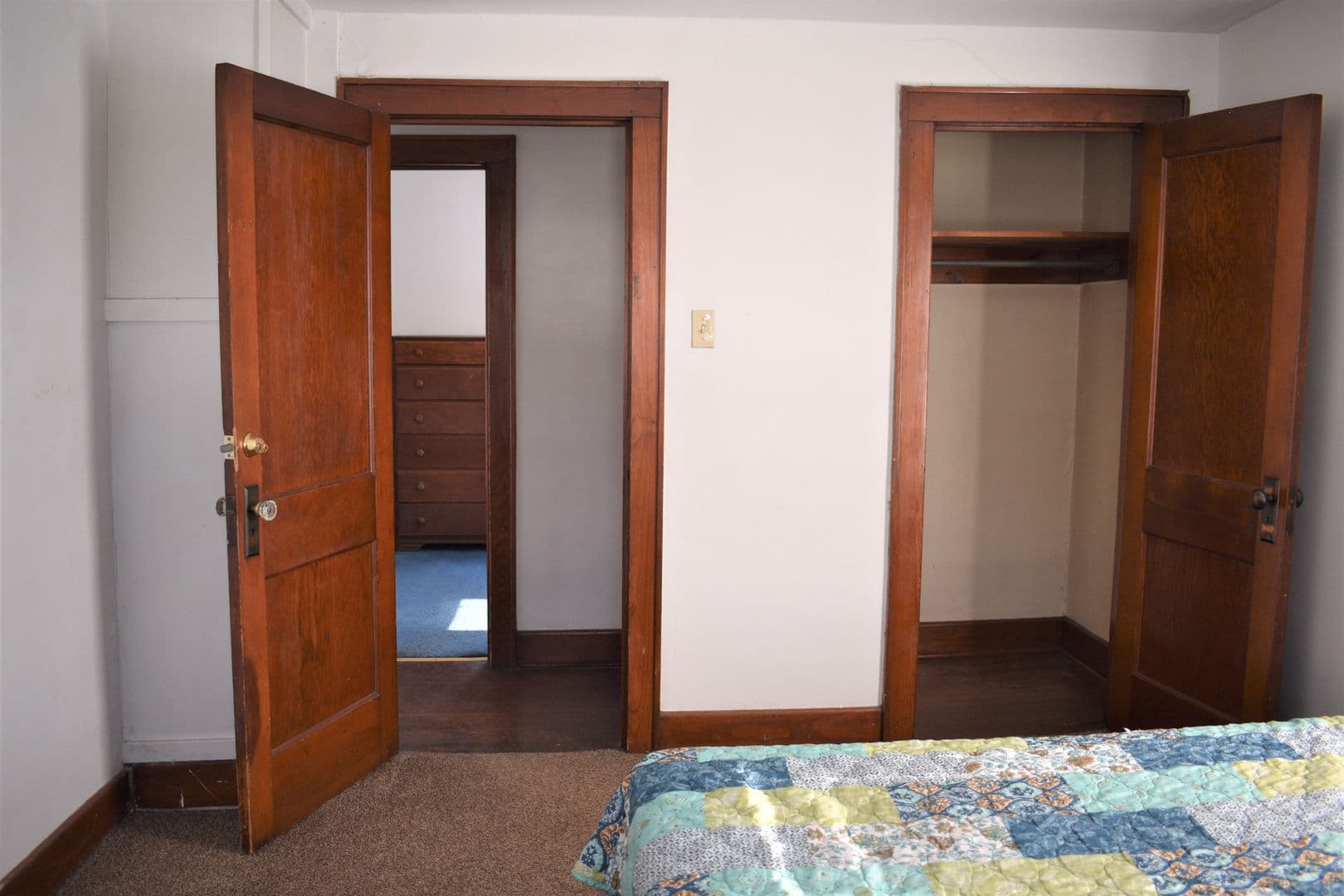 Indiana Apartment: 127 S. 8th St.