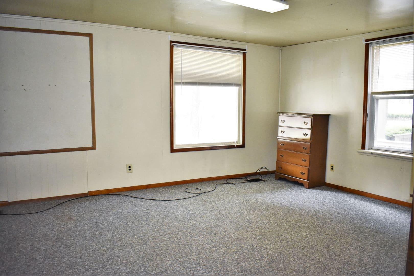 Indiana Apartment: 1029 School St