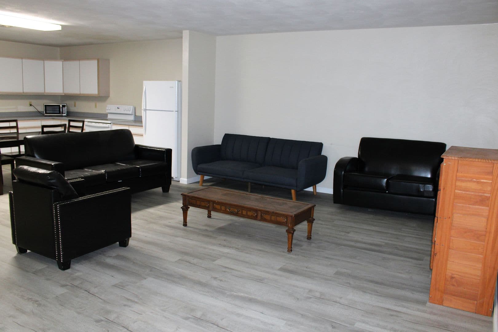 Indiana Apartment: 744 Locust St