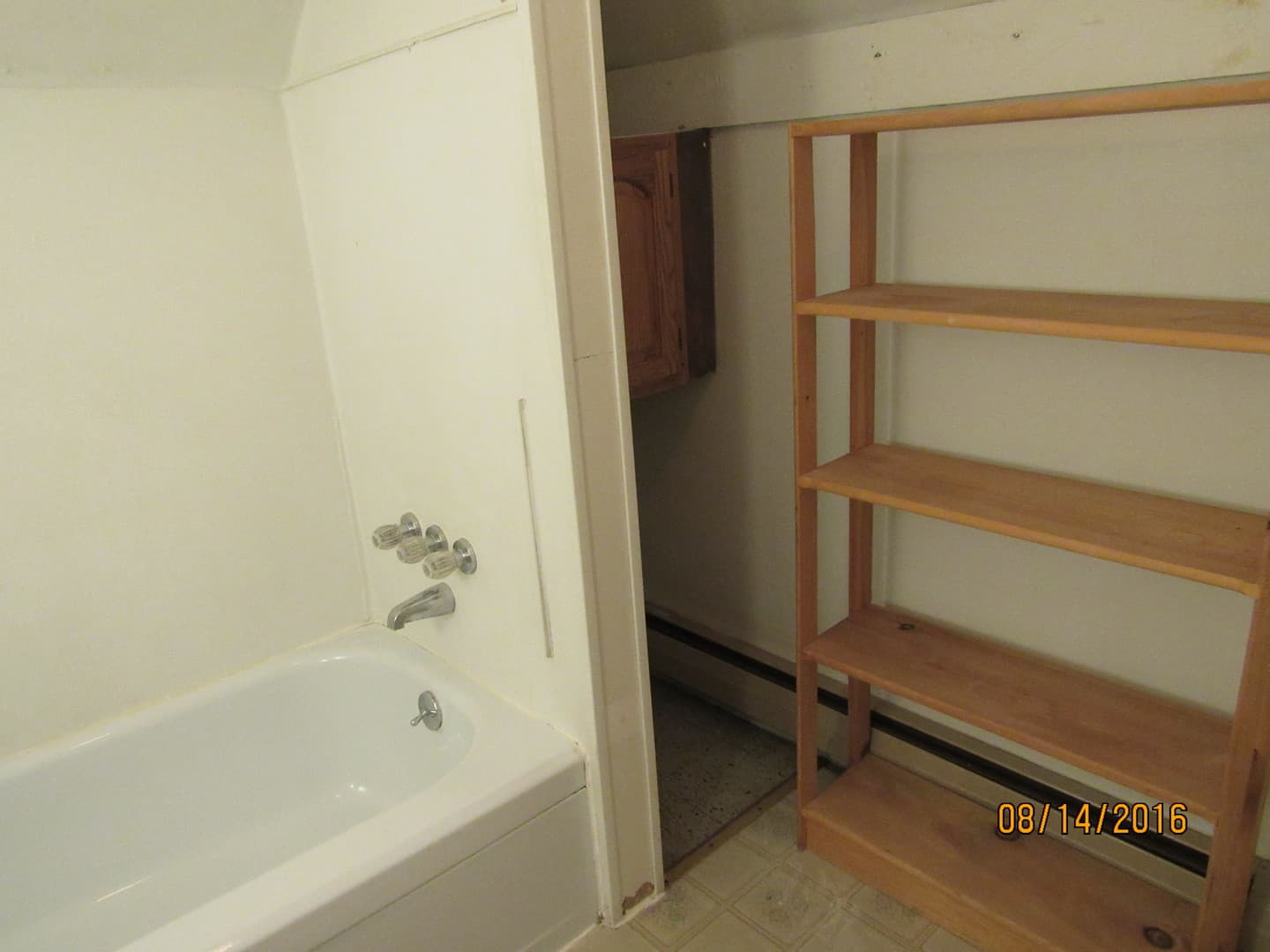 Indiana Apartment: 402 apt1-4 Water St