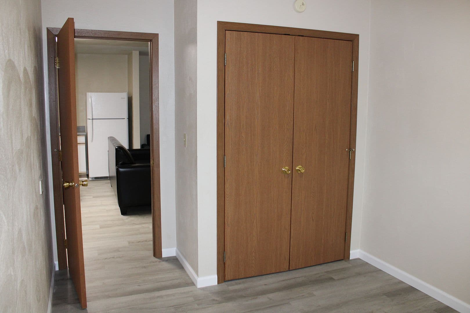 Indiana Apartment: 744 Locust St