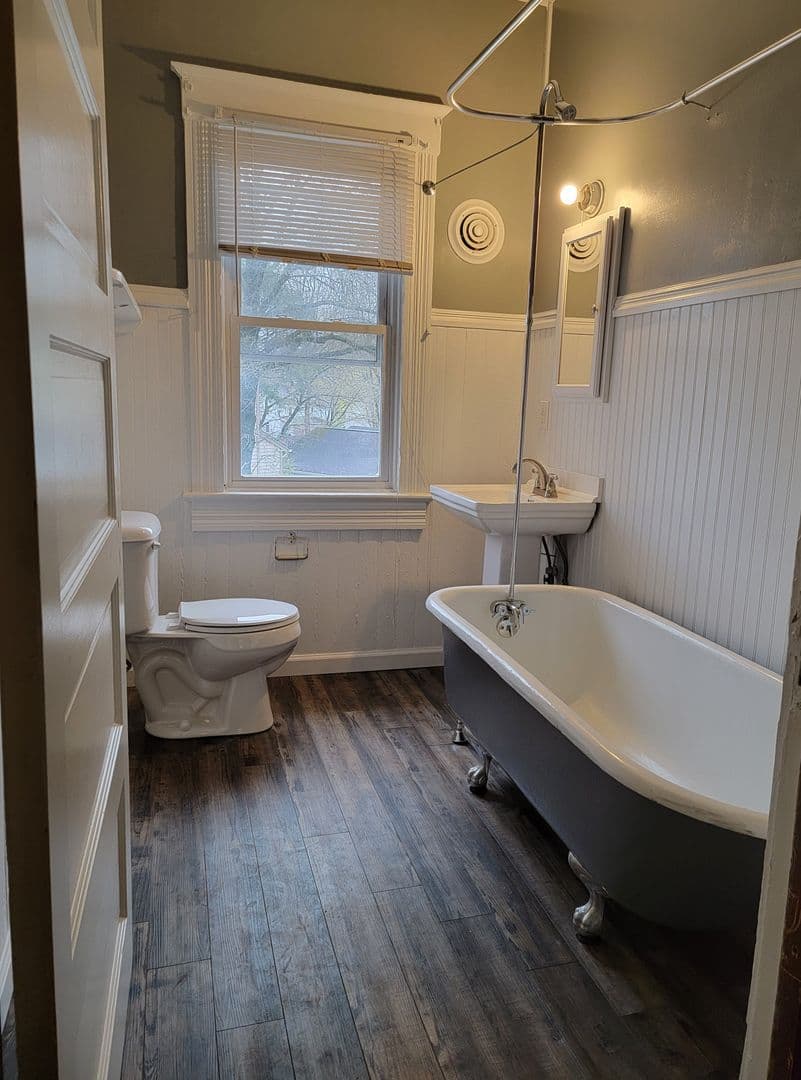 Indiana Apartment: 731-733 Wayne Ave