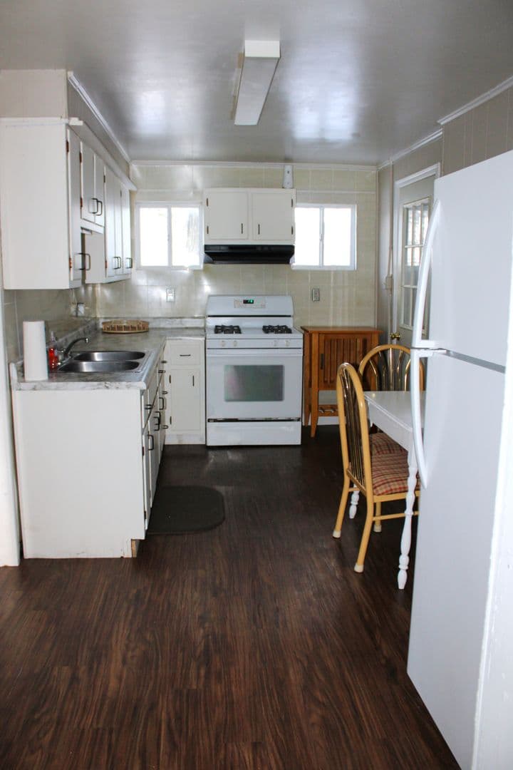 Indiana Apartment: 975 Church St