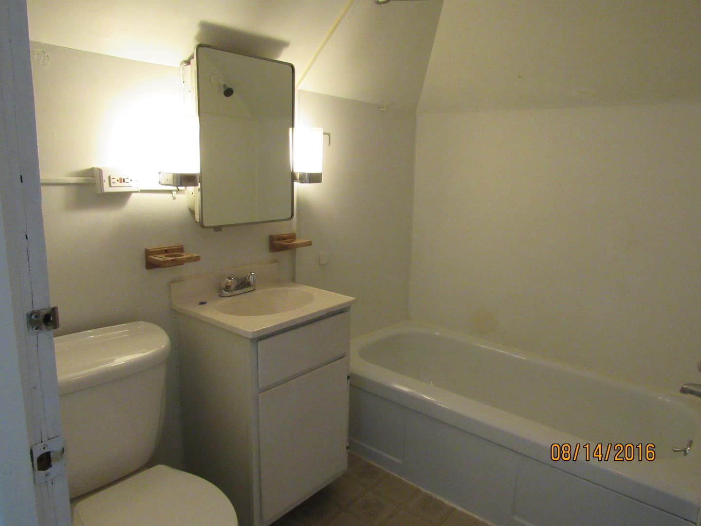 Indiana Apartment: 402 apt1-4 Water St