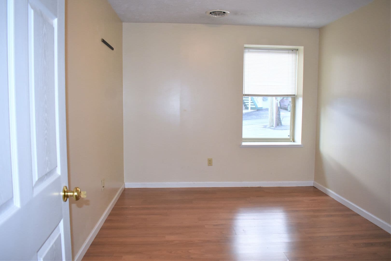 Indiana Apartment: 744 Locust St