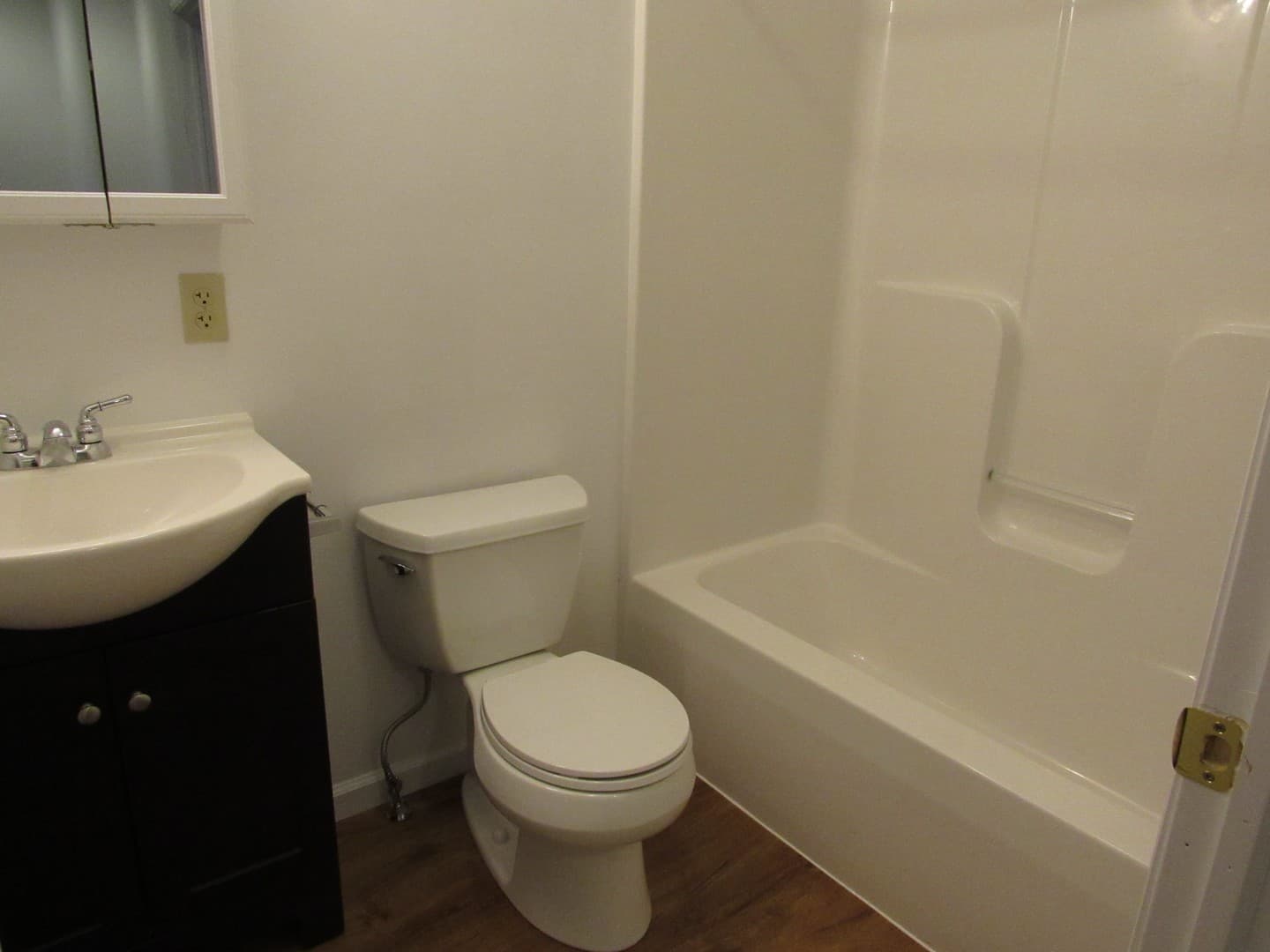 Indiana Apartment: 1132 School St