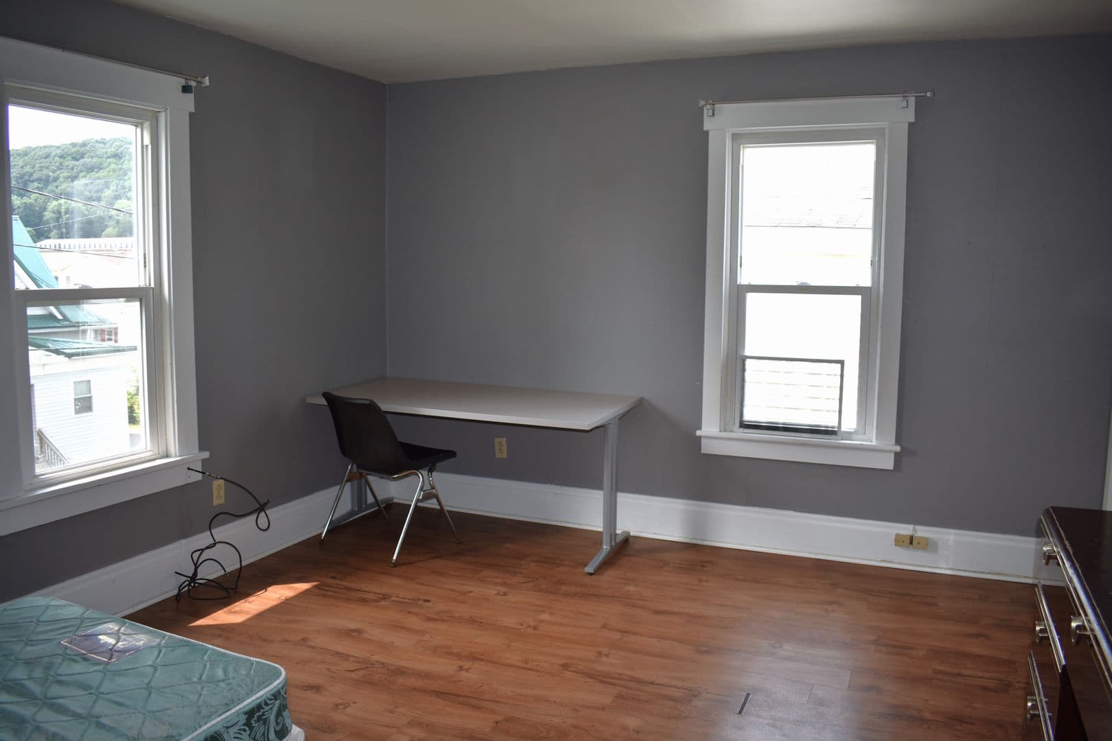 Indiana Apartment: 43 S10th St