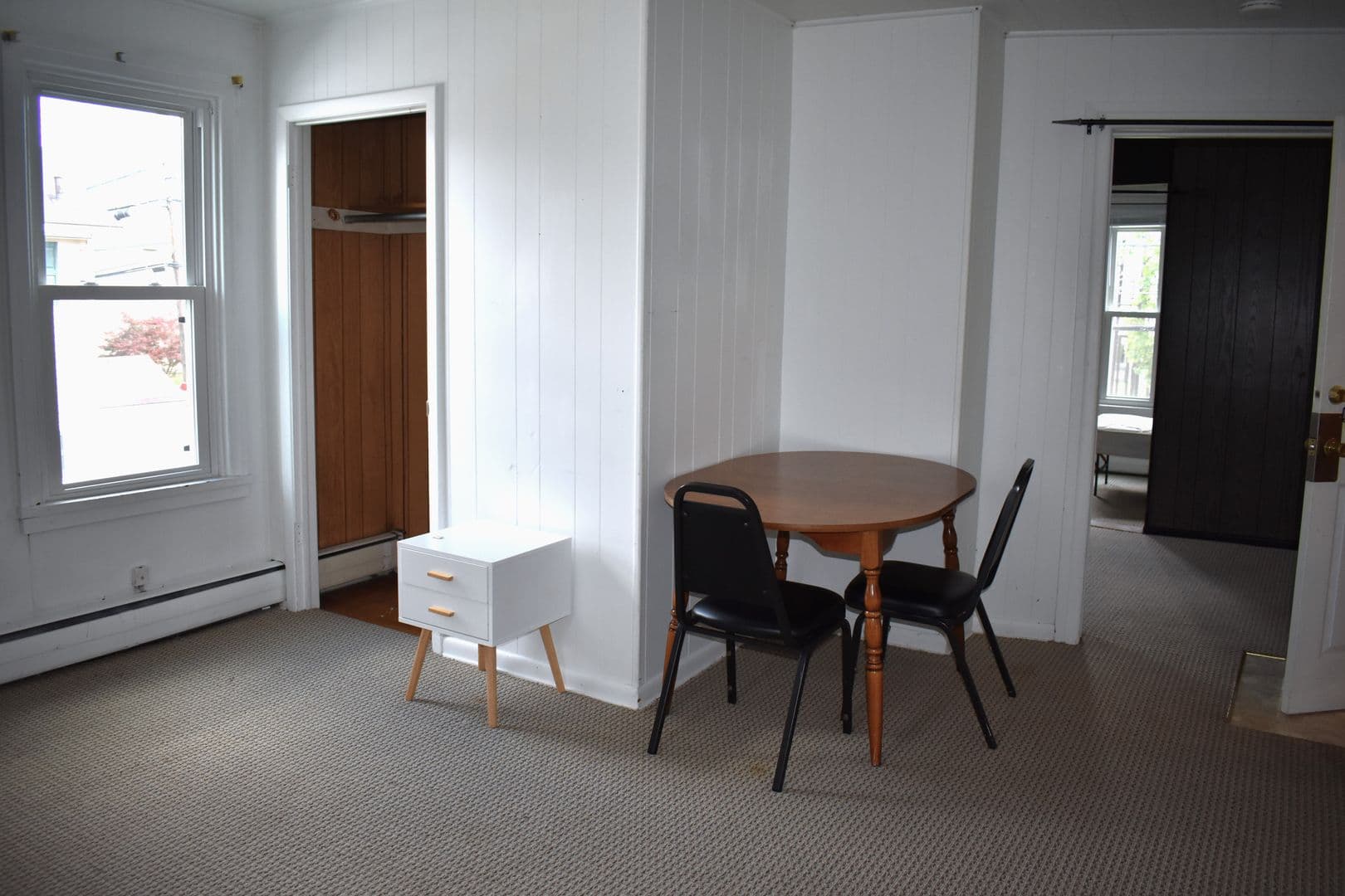 Indiana Apartment: 951 Church St