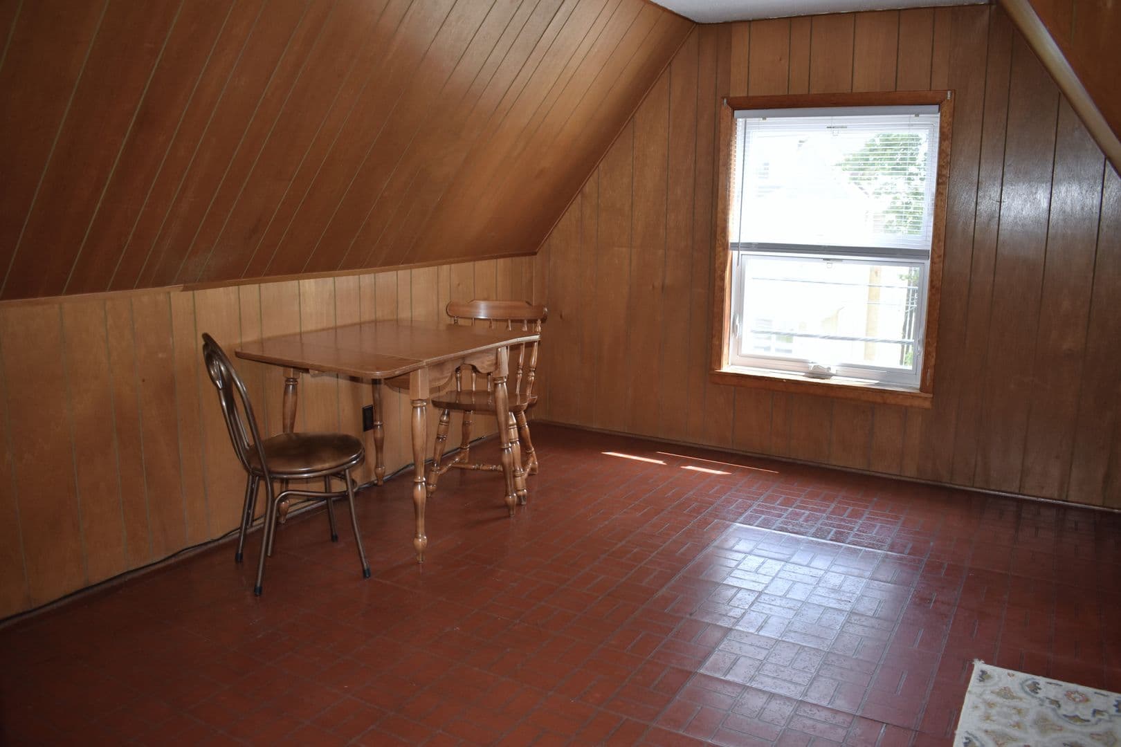 Indiana Apartment: 951 Church St