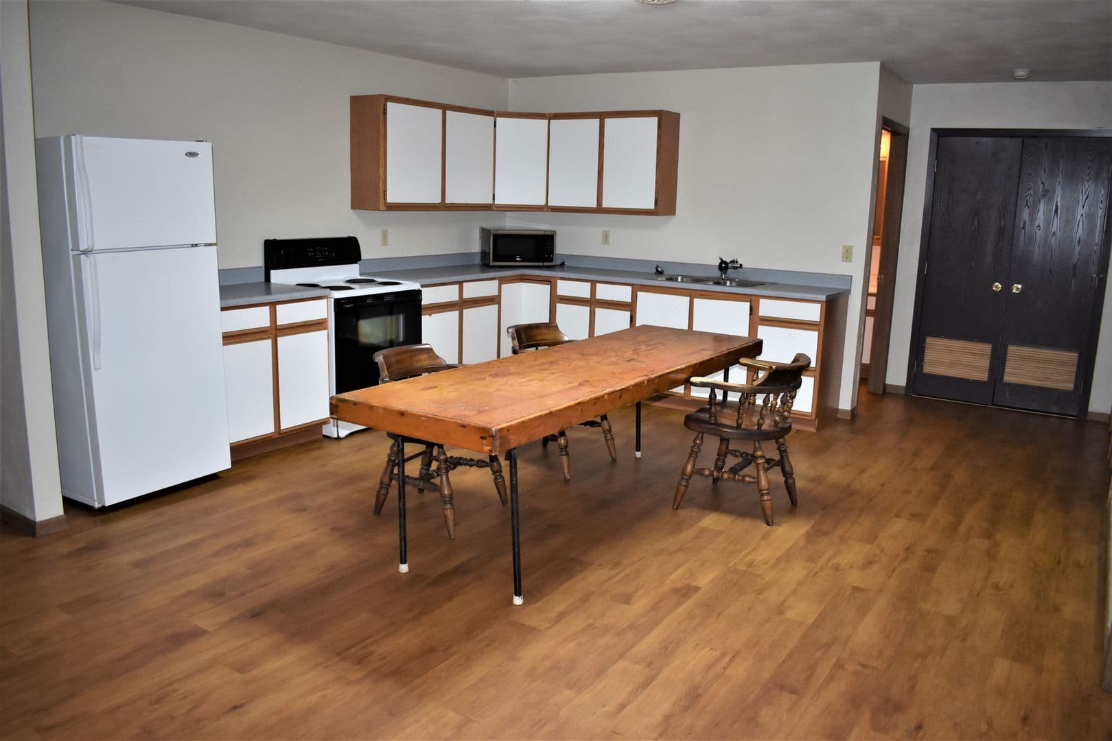 Indiana Apartment: 744 Locust St