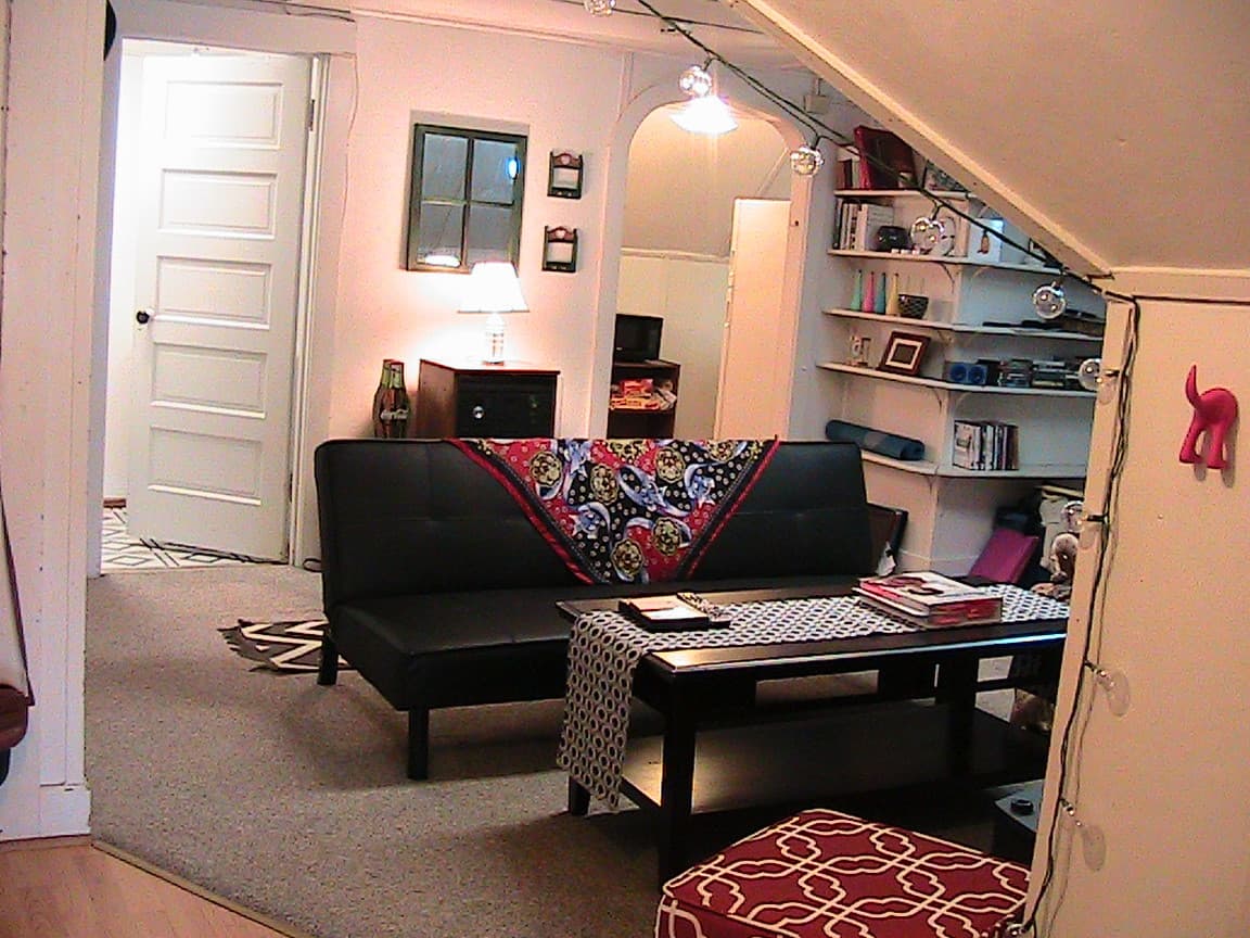 Indiana Apartment: 146-150 N. 9th St
