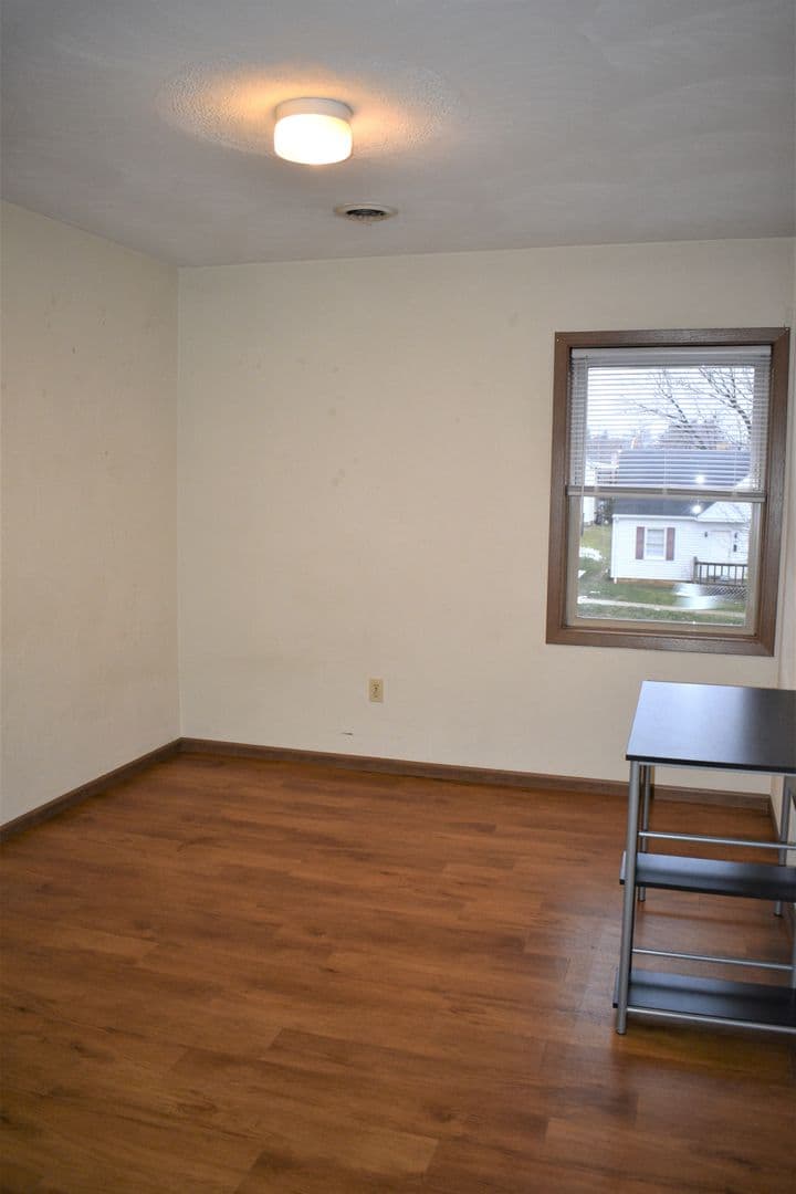 Indiana Apartment: 744 Locust St