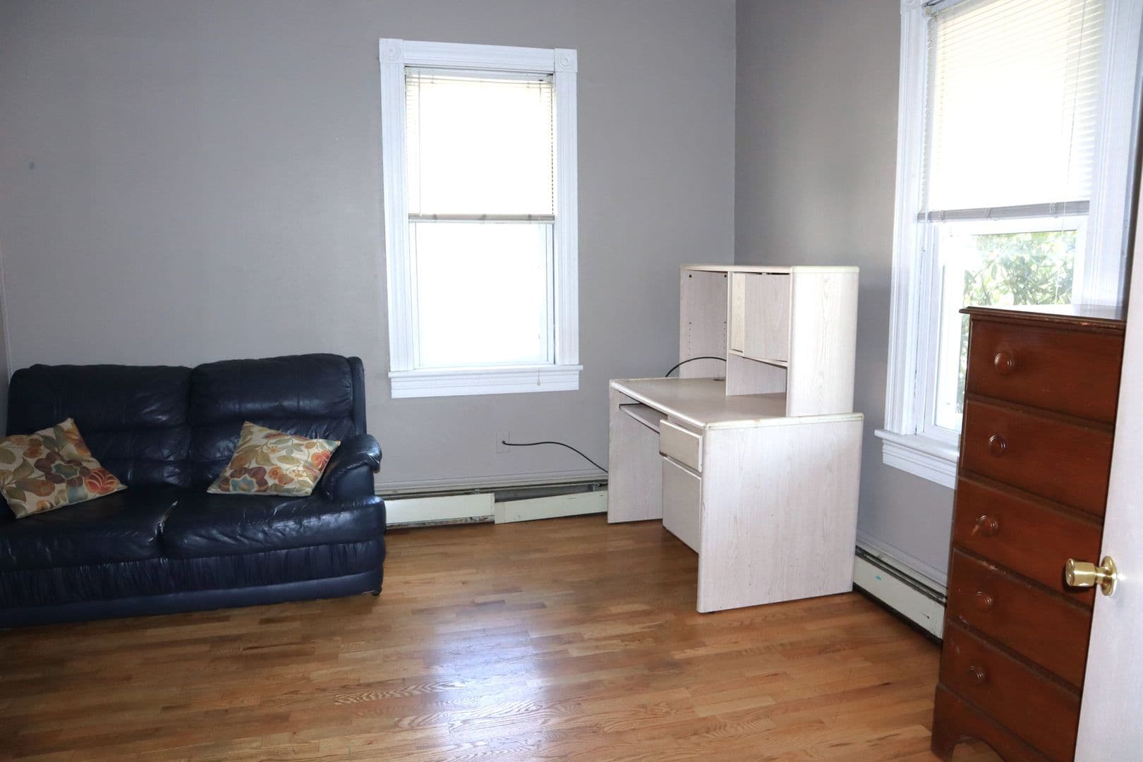 Indiana Apartment: 430 S6th St