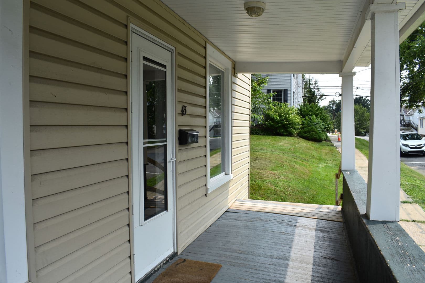 Indiana Apartment: 43 S10th St