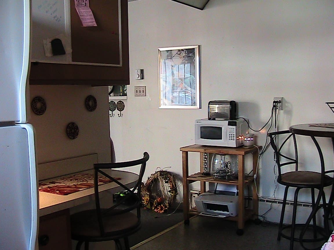 Indiana Apartment: 717 apt A-D School St.