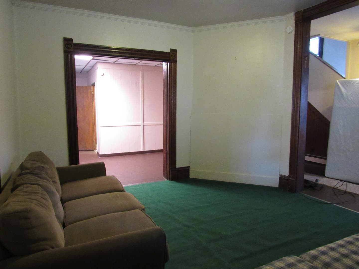 Indiana Apartment: 116 S10th St