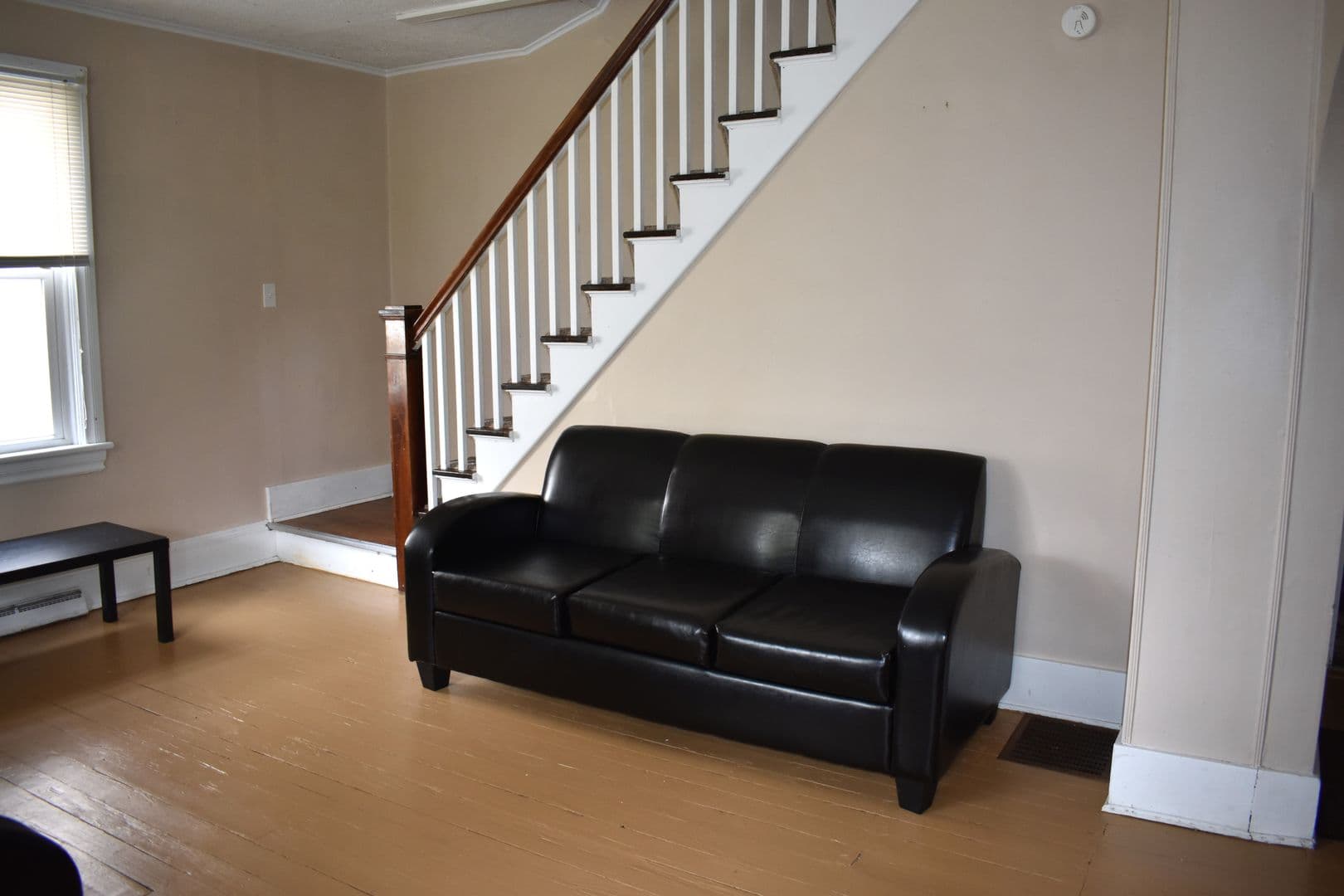 Indiana Apartment: 43 S10th St