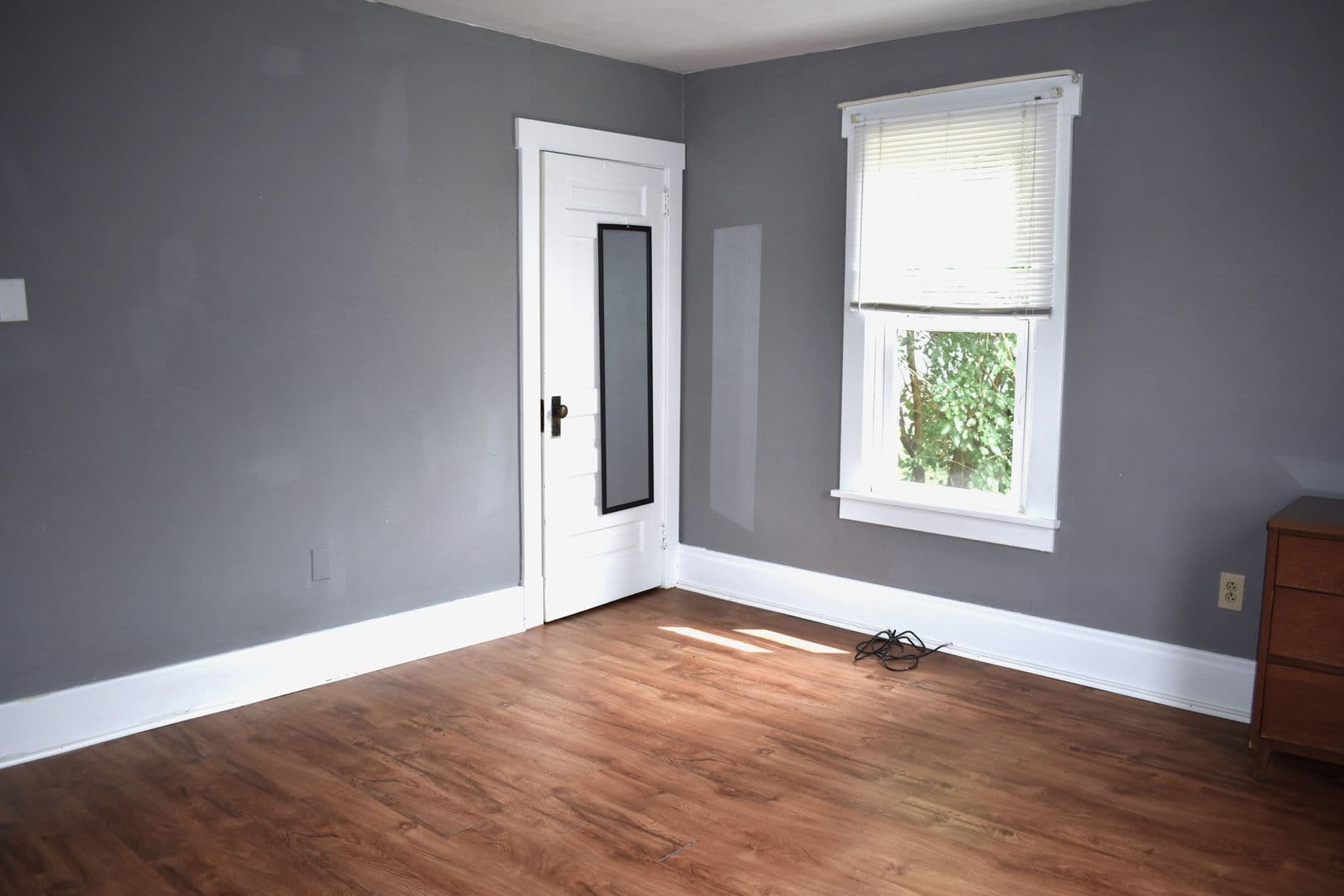 Indiana Apartment: 43 S10th St