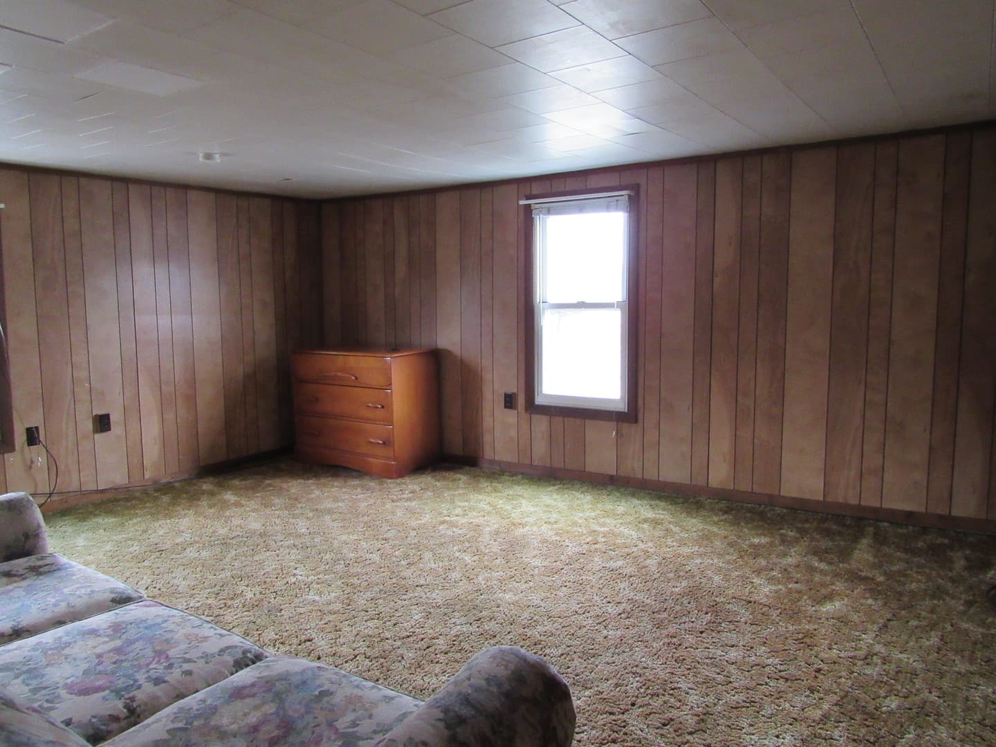 Indiana Apartment: 121 S. 8th St.
