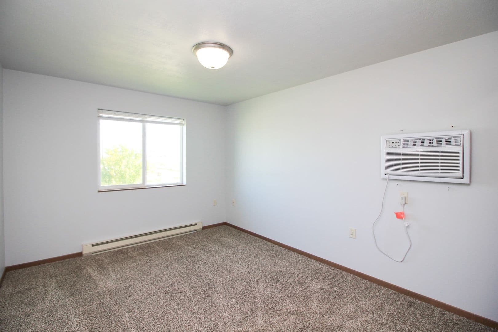 North Sioux City Apartment: 1300 - 1302 Quiniela Dr.