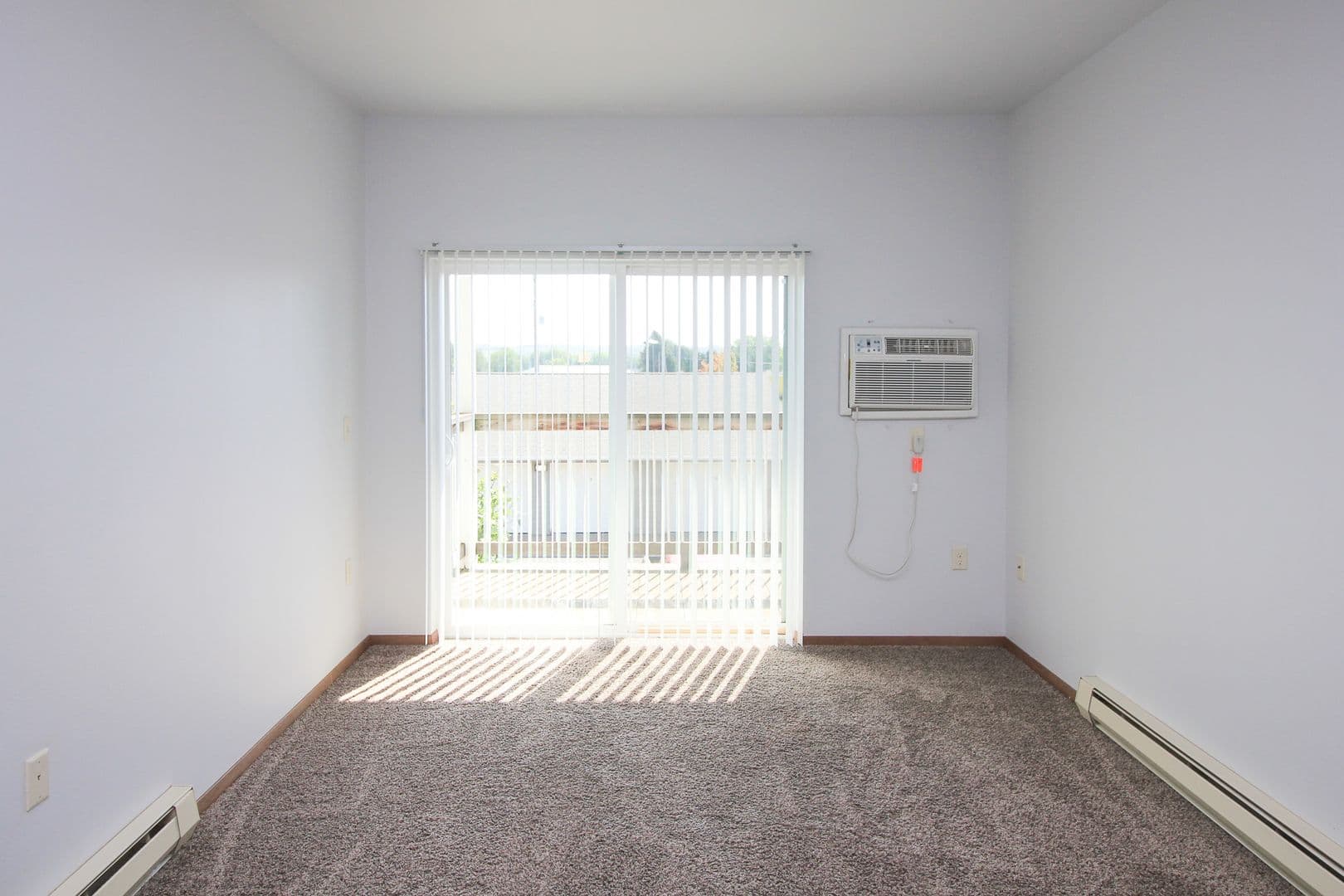 North Sioux City Apartment: 1300 - 1302 Quiniela Dr.