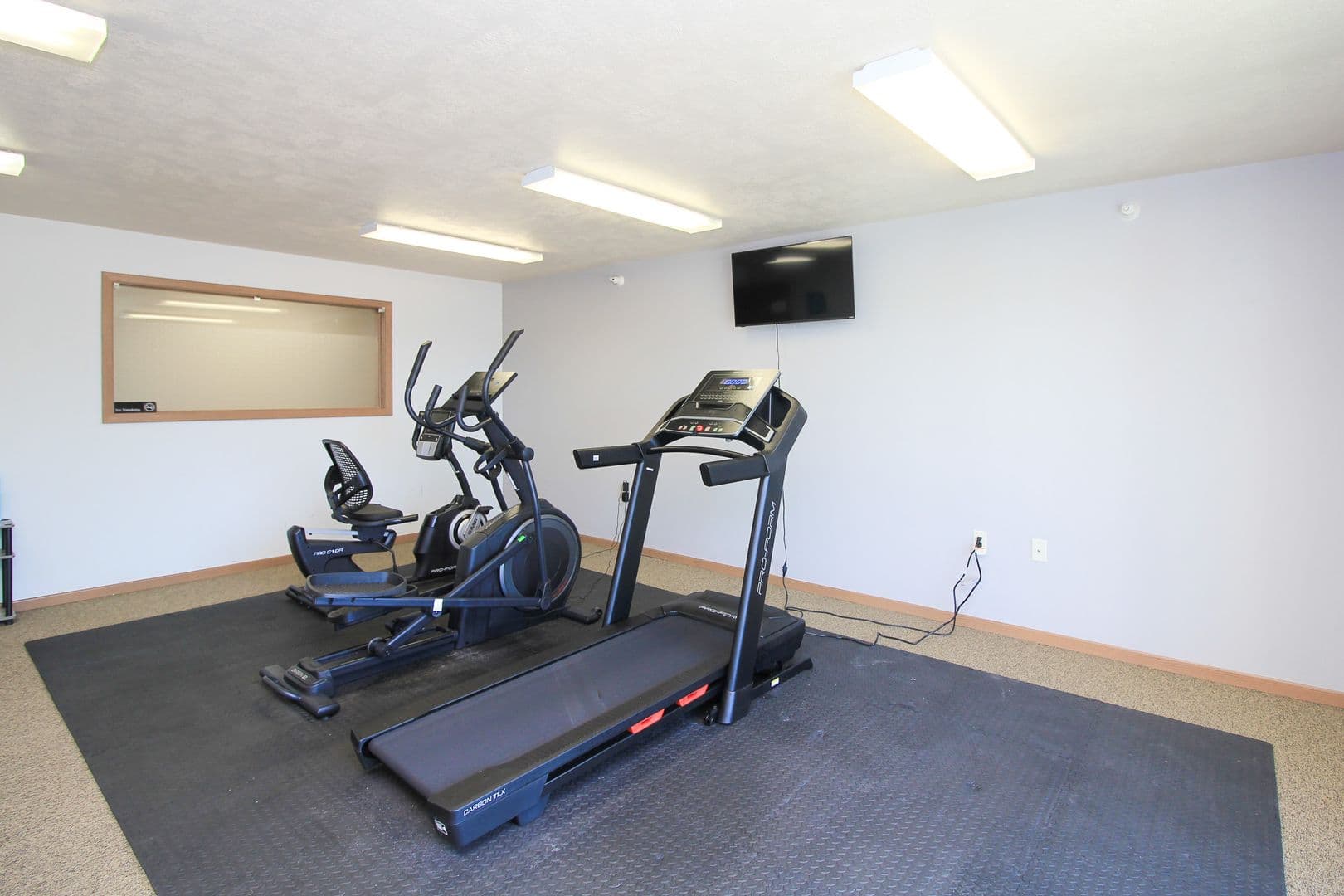 North Sioux City Apartment: 1300 - 1302 Quiniela Dr.